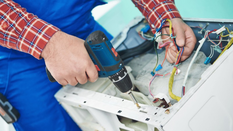 Çayırova Arçelik Arçelik çamaşır makinesi kart tamiri – Su almama arızası orijinal parça ile giderildi. - Teknik servis örneği